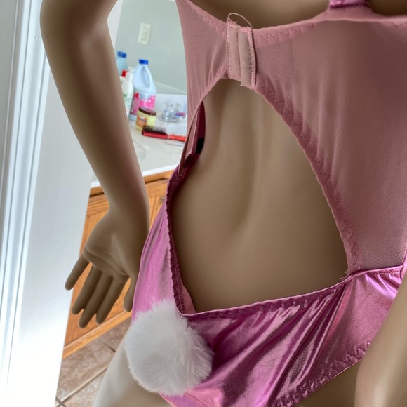 Fantasy Lingerie women size medium, women intimate and sleepwear. Hot pink. - Picture 8 of 8